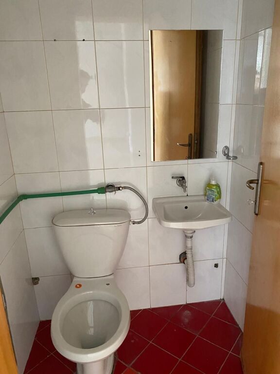 Venda | espaço comercial | rruga e dibrës | €180.000 (3)