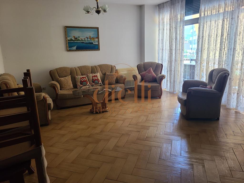 Apartamento 2+1+2 para alugar no tregu elektrik