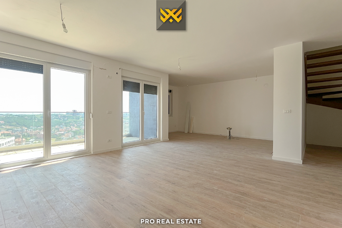Appartement - duplex 161,9m² à #vente dans le quartier kodrina.