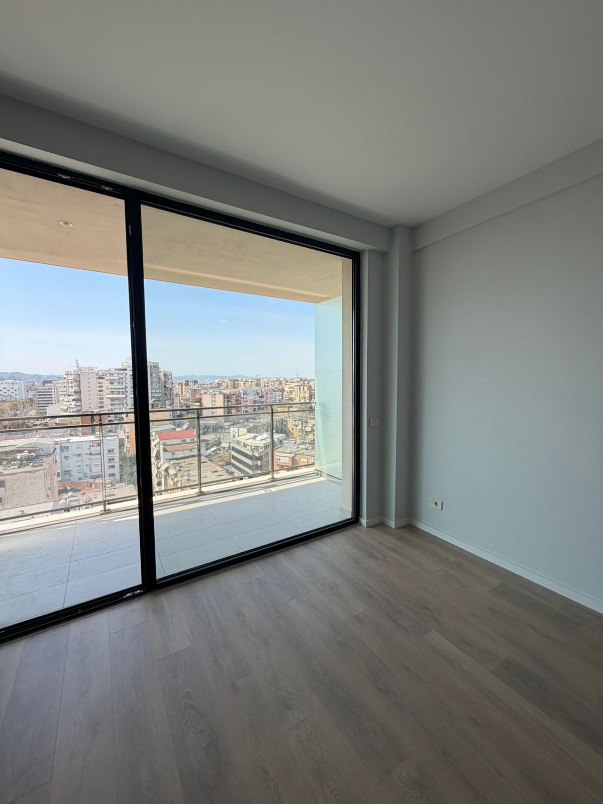 Qera | apartament 2 + 1 | rruga mine peza, golden tower residence | 800 €/muaj