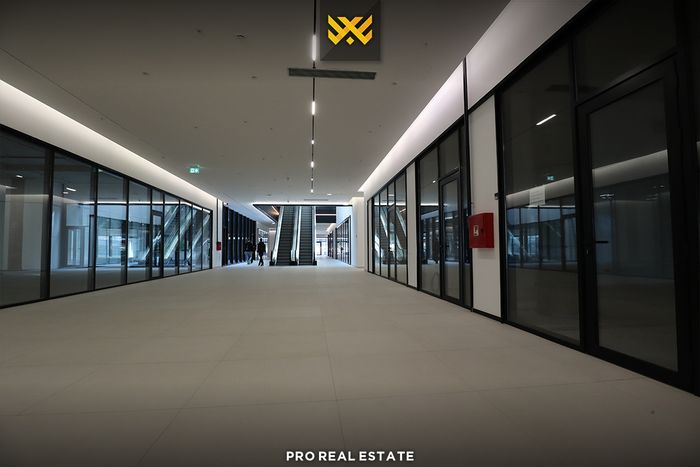 Lokal 188.4m² me #qira në Lakrishtë.