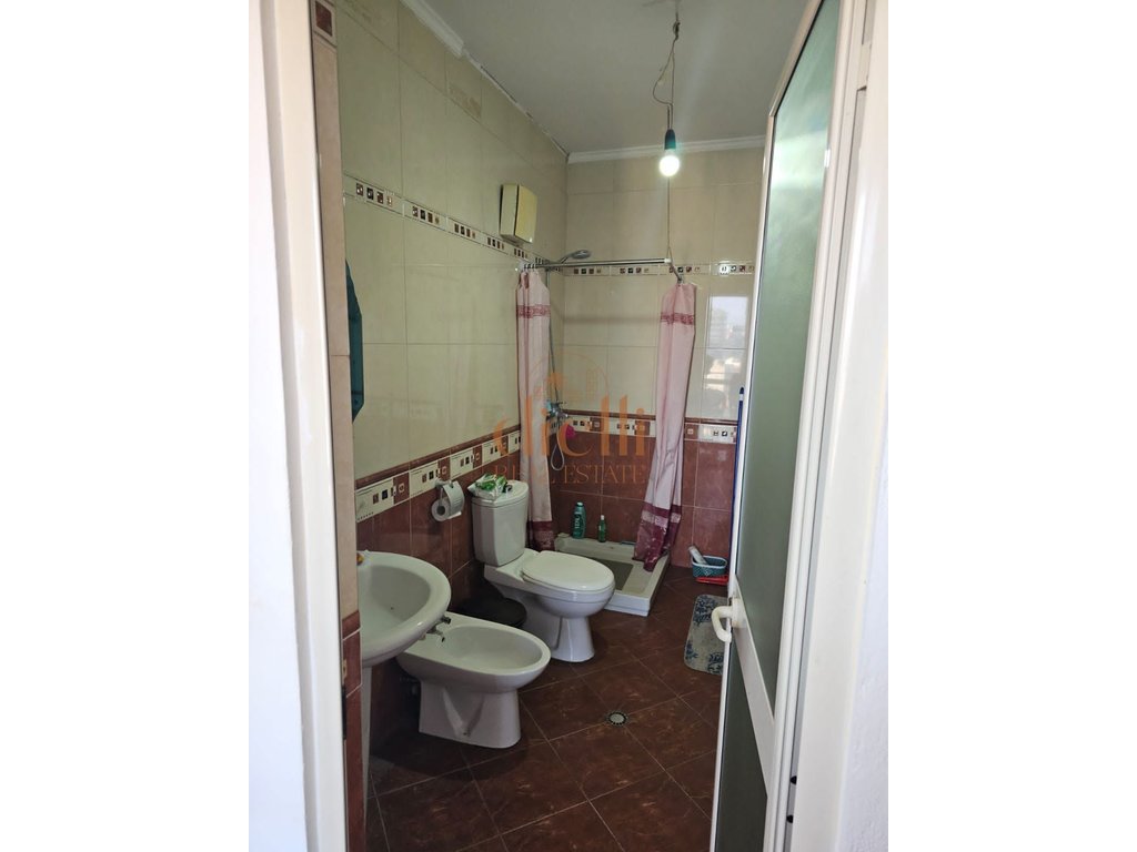2+1 apartment for rent on rr. Barrikadave
