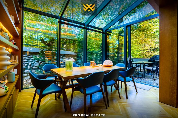 Villë 330m² për #shitje në brezovicë