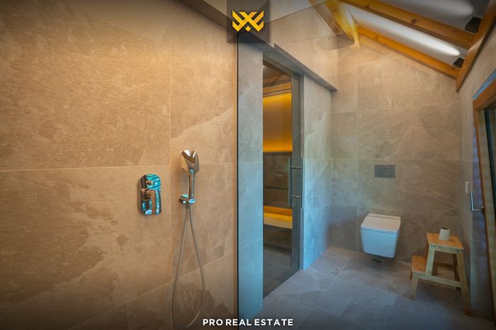 Villë 330m² për #shitje në brezovicë
