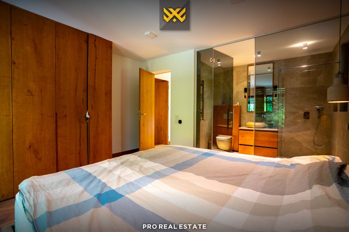 Villë 330m² për #shitje në brezovicë