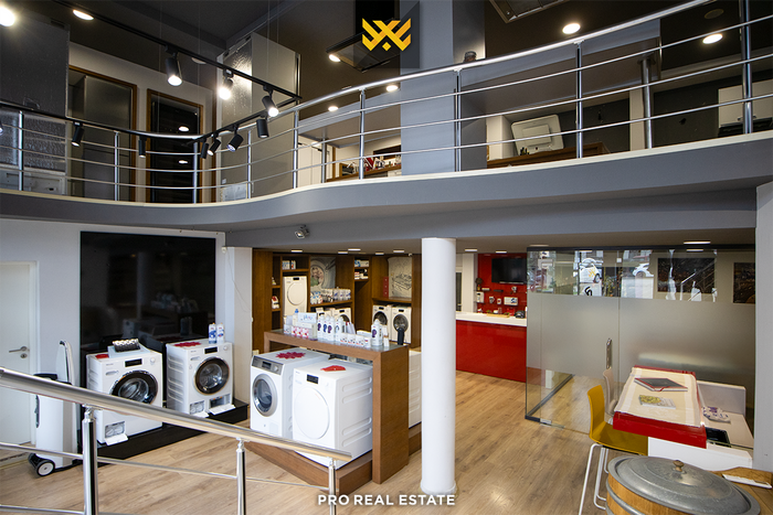 Bureau de 470m² à louer à gërmi