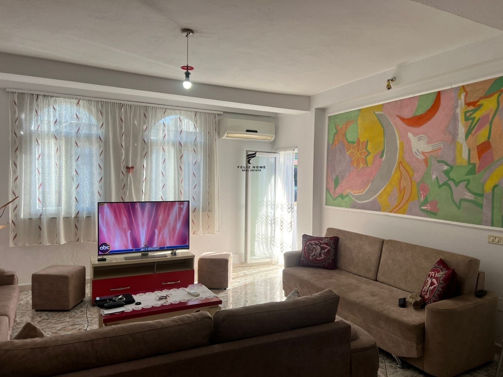 Apartament me qera 2+1 stacioni i trenit 65.000 leke