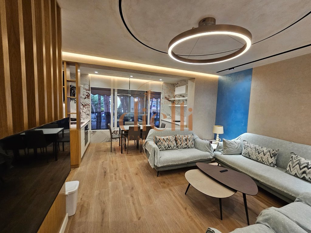 Appartamento 2+1 in vendita a mali robit durres