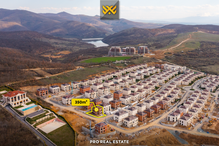 Casa de 350m² en venta en el barrio royal green residence (3)