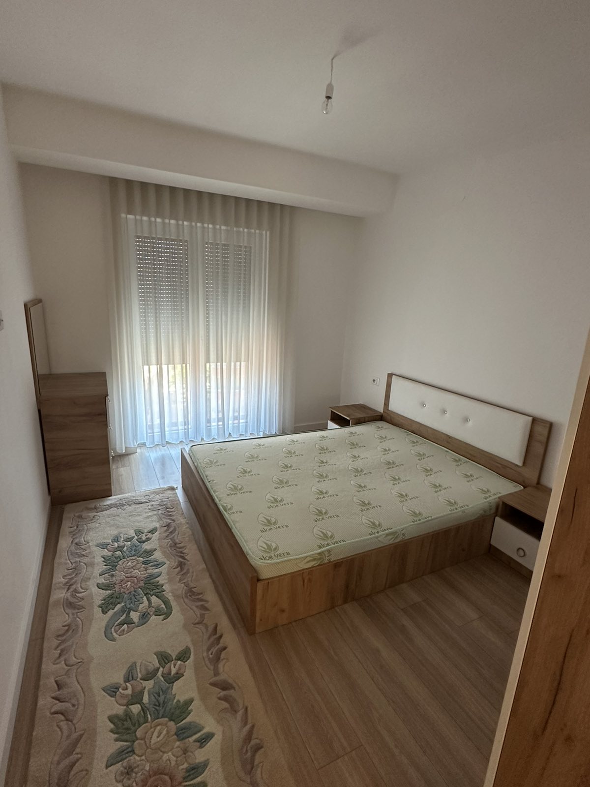 Piso en alquiler 2+1 en Bregu i Diellit (3)