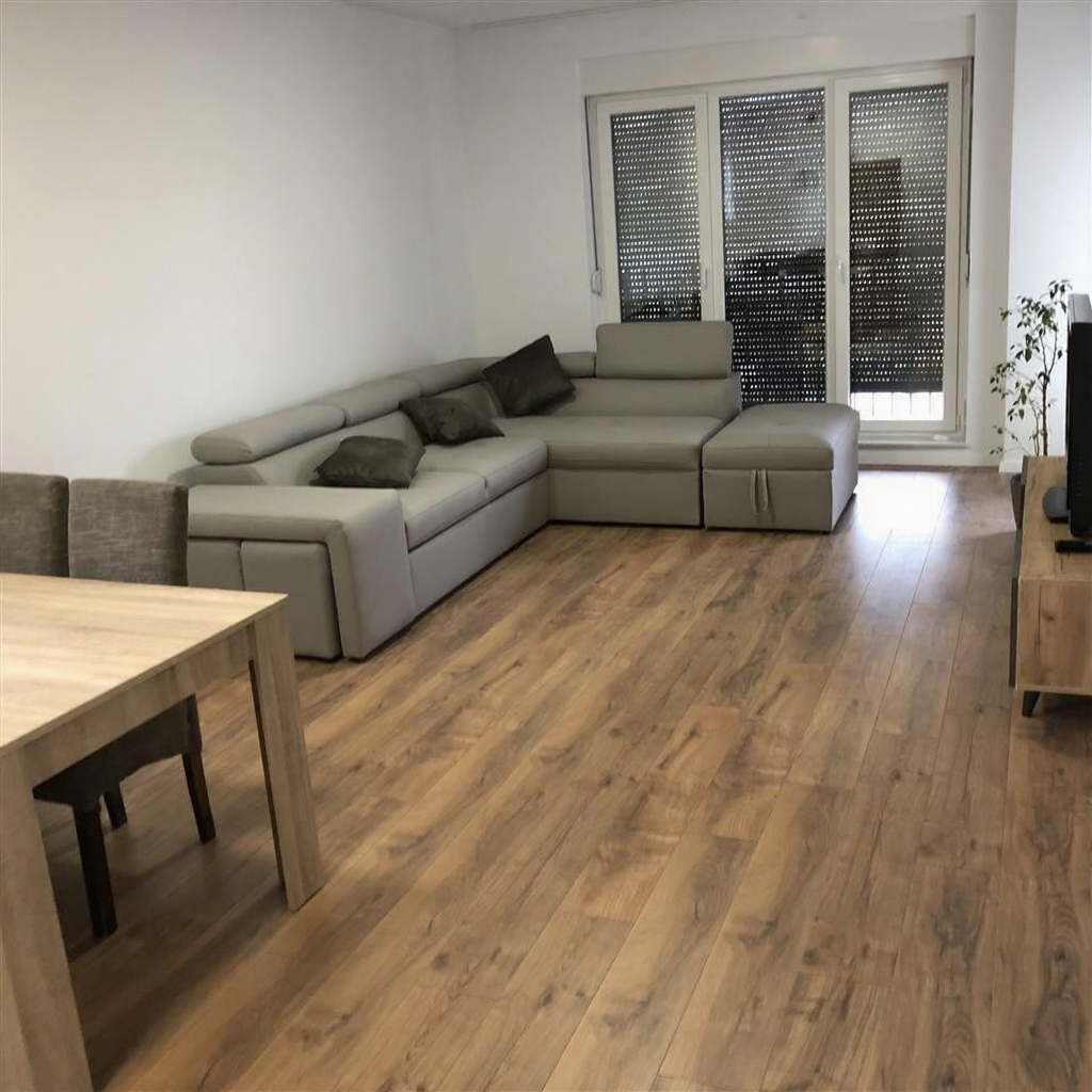 Apartment for rent 2+1 in Tophane