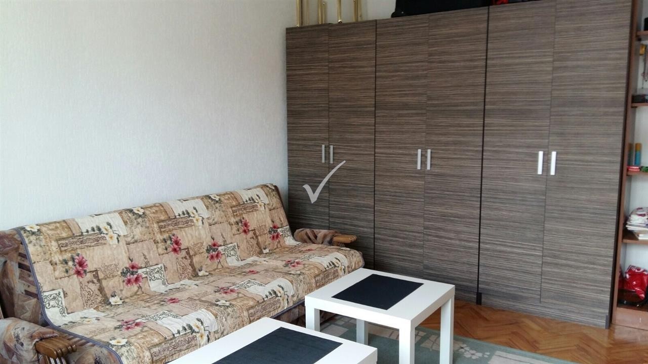 Banesë me qira 1+1 në ulpianë