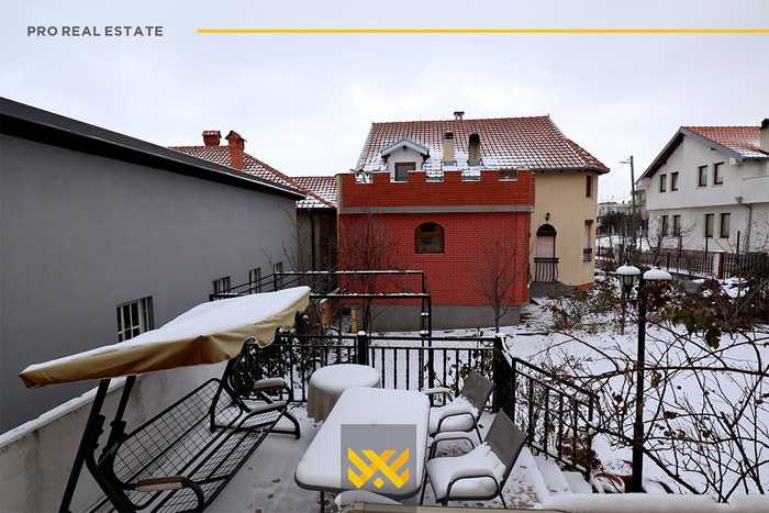 Shtëpi 273m² në #shitje në Veternik