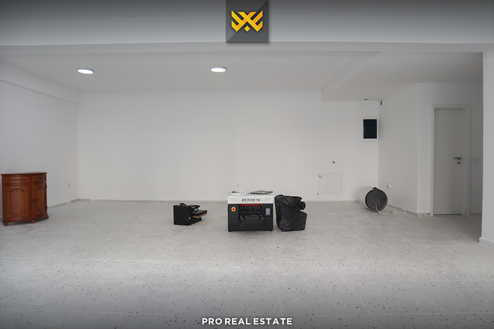Lokal 70m² për #shitje në velani