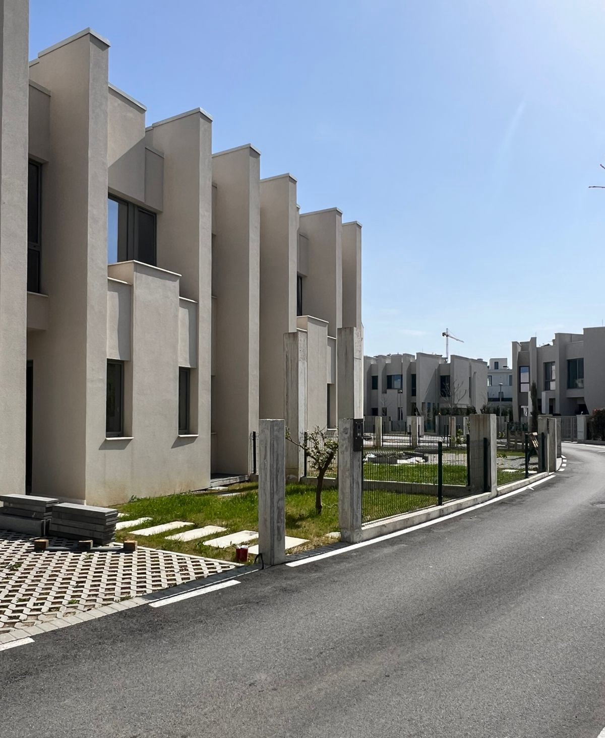 Miete | villa 5 + 1 | trockener see | 2200 €/monat (2)