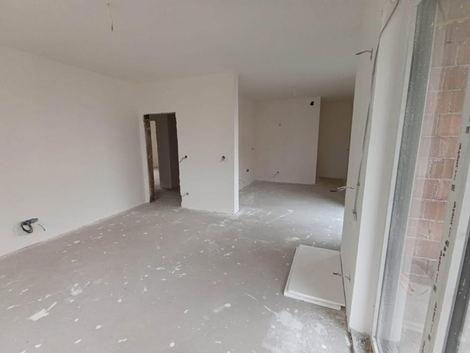Appartamento in vendita a Veternik (5)