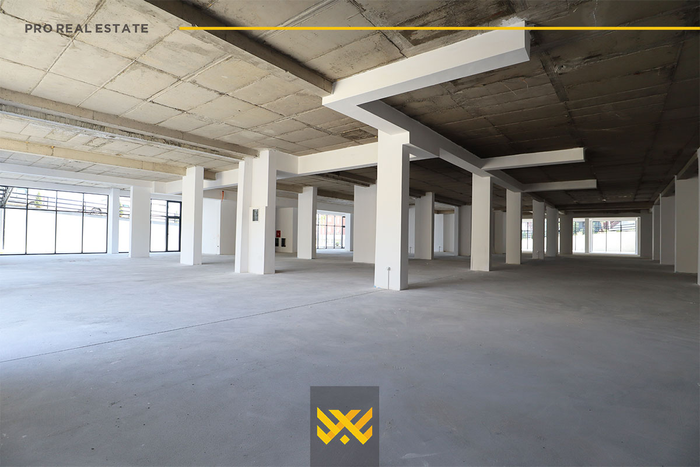 Lokal 1450m² në #shitje në emshir.