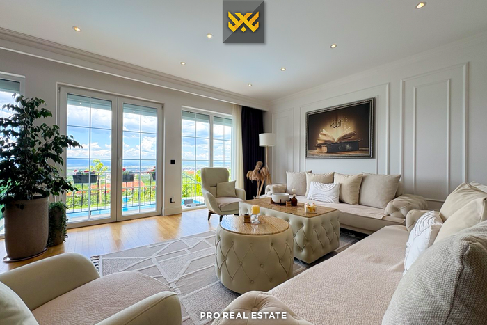 Casa di 265m² in #vendita nel quartiere chelsea point