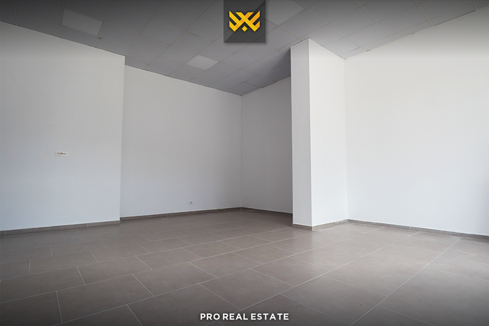 Lokal 60m² me #qira në bregun e diellit.