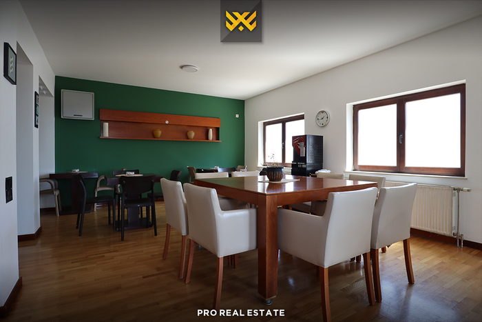 Casa di 500m² in affitto a taslixhe.