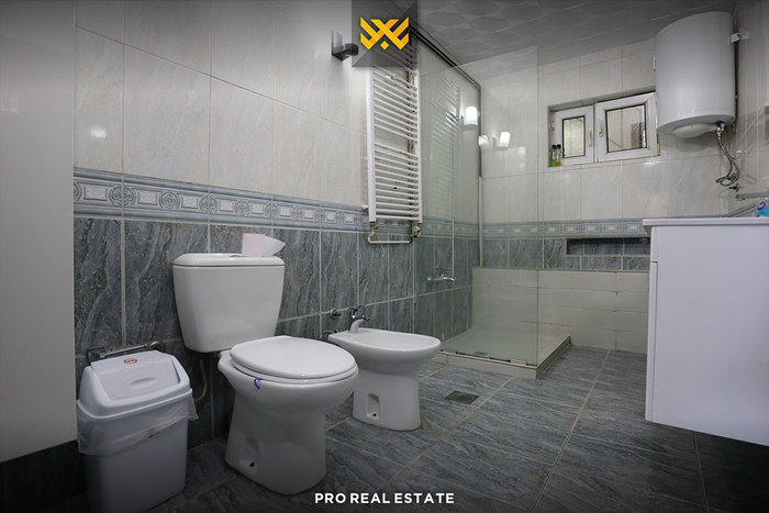 Casa di 500m² in affitto a taslixhe.