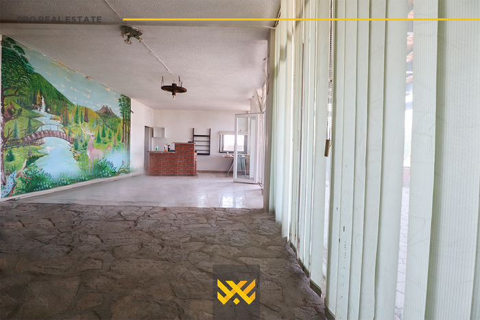 Local de 714m² en alquiler en emshir.