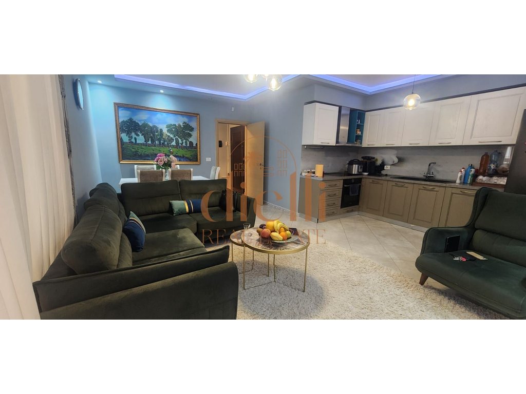 2+1+2 apartment for sale in fresk with parking space for 2 cars included in the price