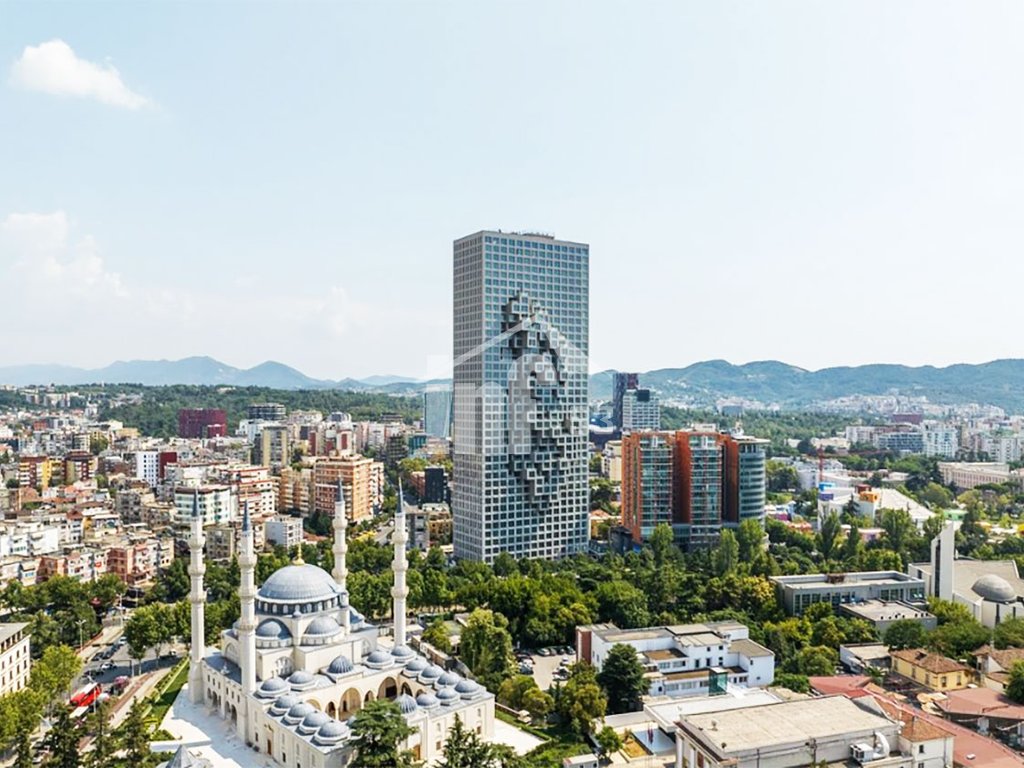 “Downtown One”, bulevardi “Bajram Curri”