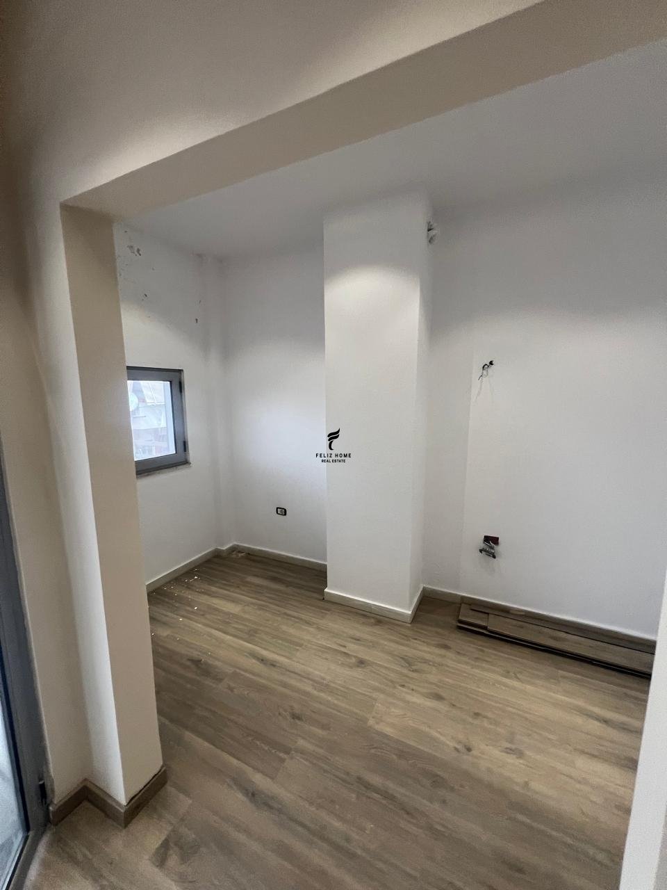 Locale commerciale in affitto 160 metri quadrati nuova piazza 1.500 euro (4)