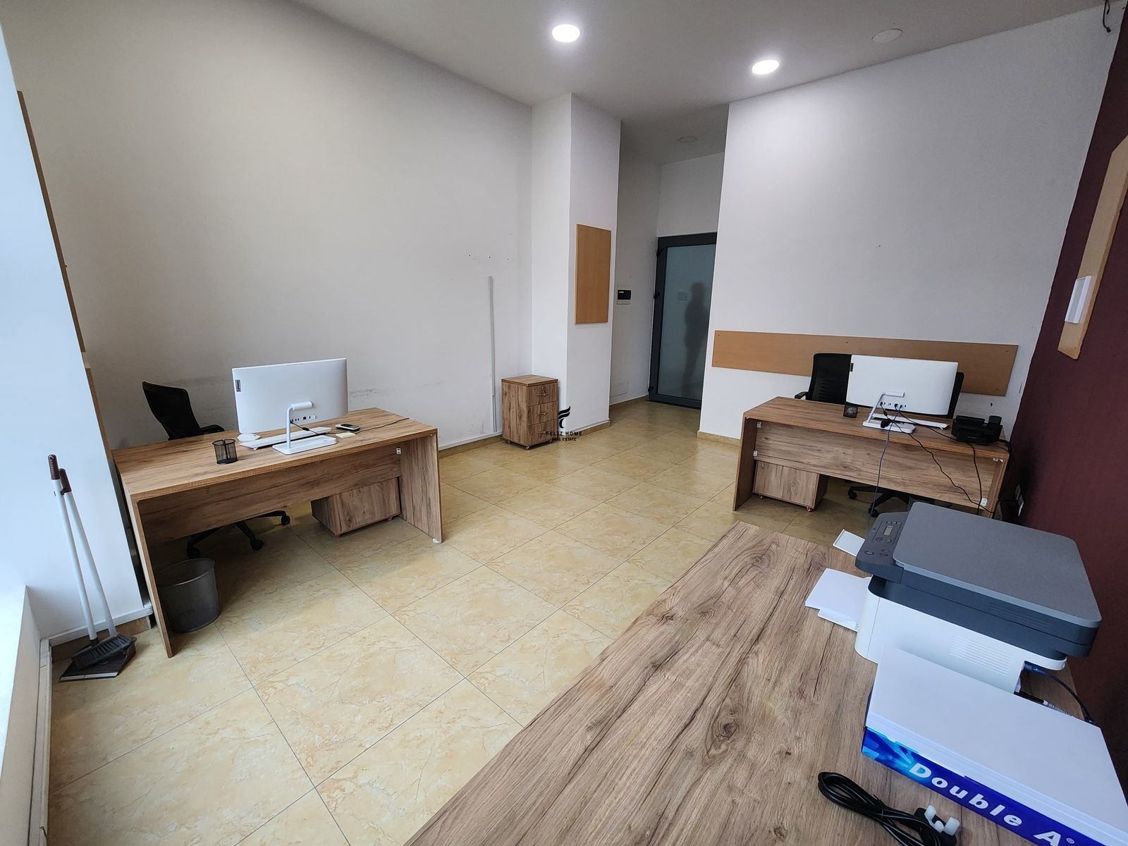 Rental space 36 square meters myslym shyri 47,000 leke