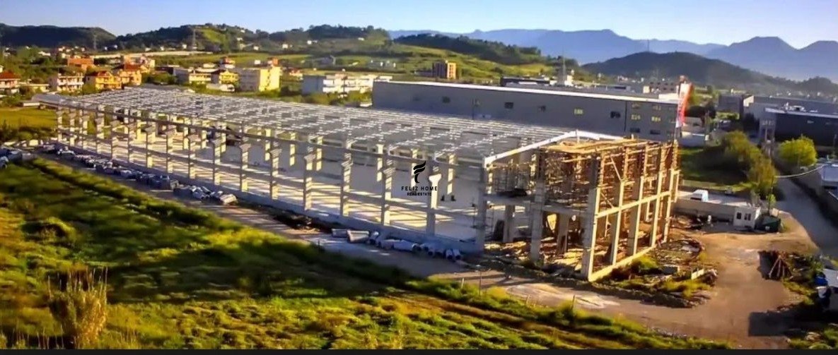 Warehouse for rent 4400 square meters prush 20,000 euro