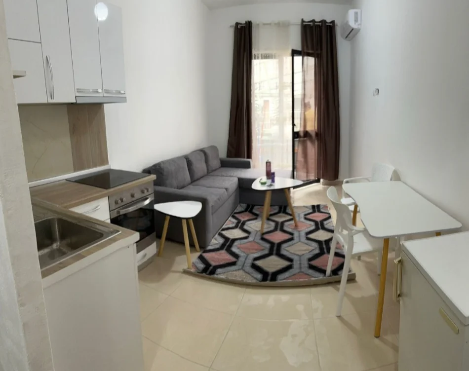 Qera | garsoniere | kodra e diellit | 300 €/muaj (2)