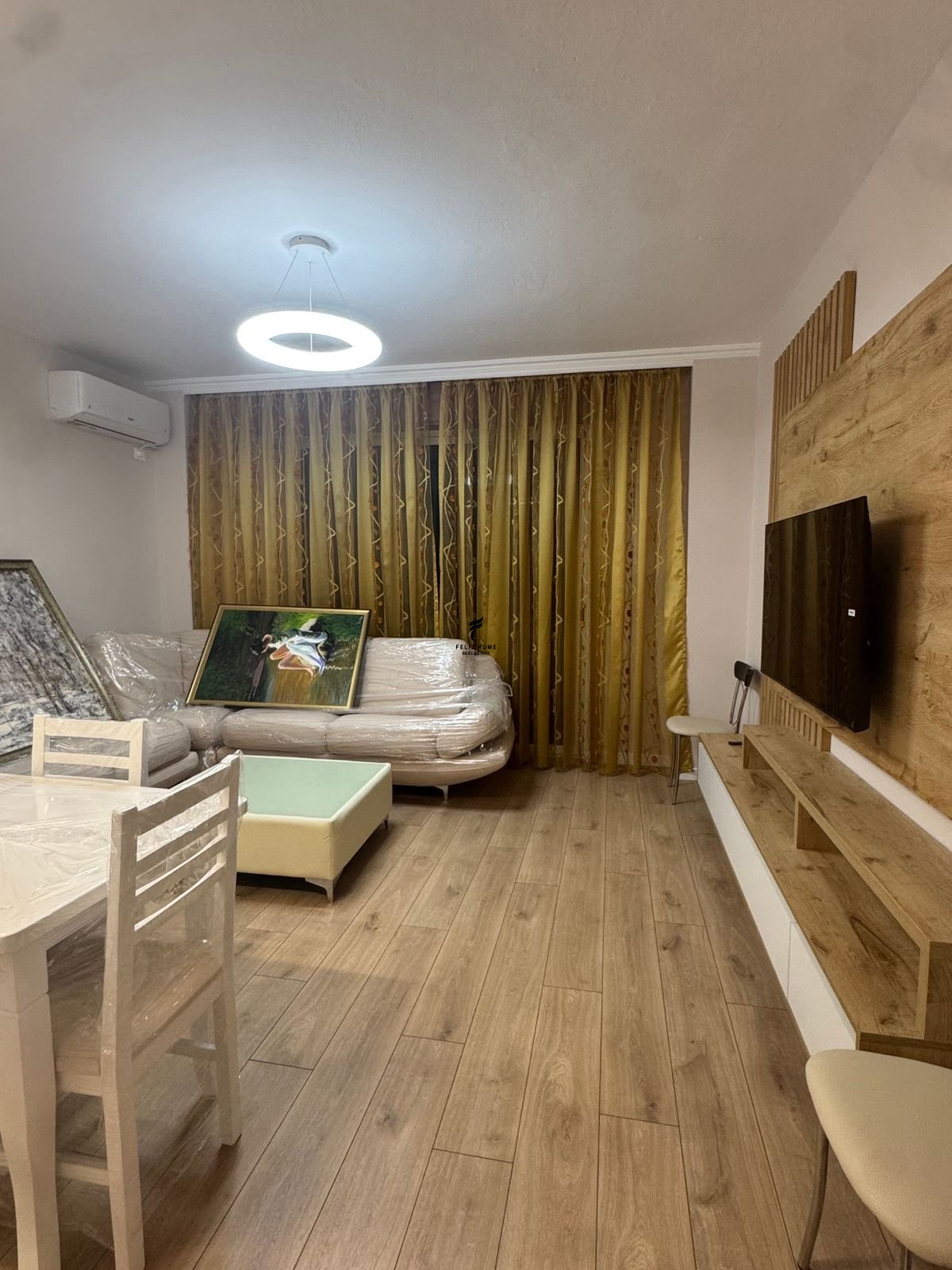 Apartment for rent 2+1 myslym shyri 90,000 leke
