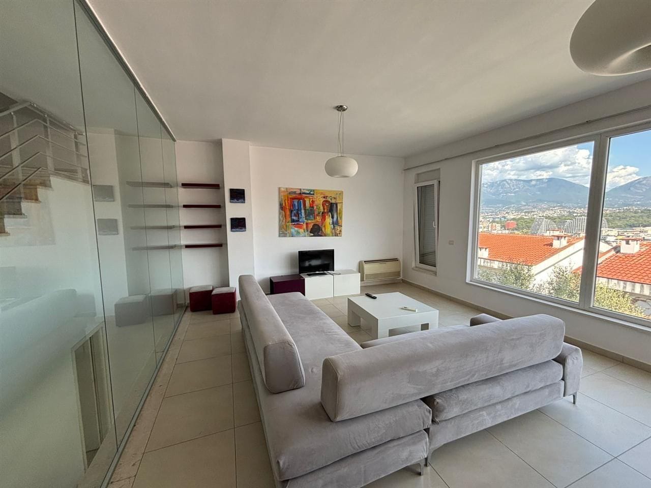 Miete | villa 5 + 1 + 4 | kodra e diellit 1 | 5000 €/monat