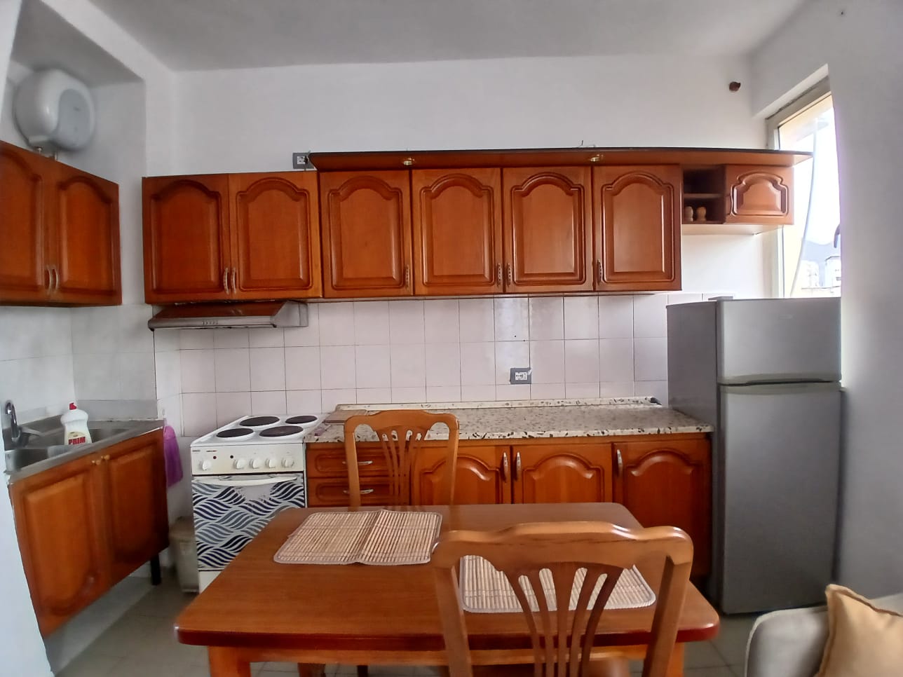 Qera | apartament 2 + 1 | rruga mine peza | 650 €/muaj (2)