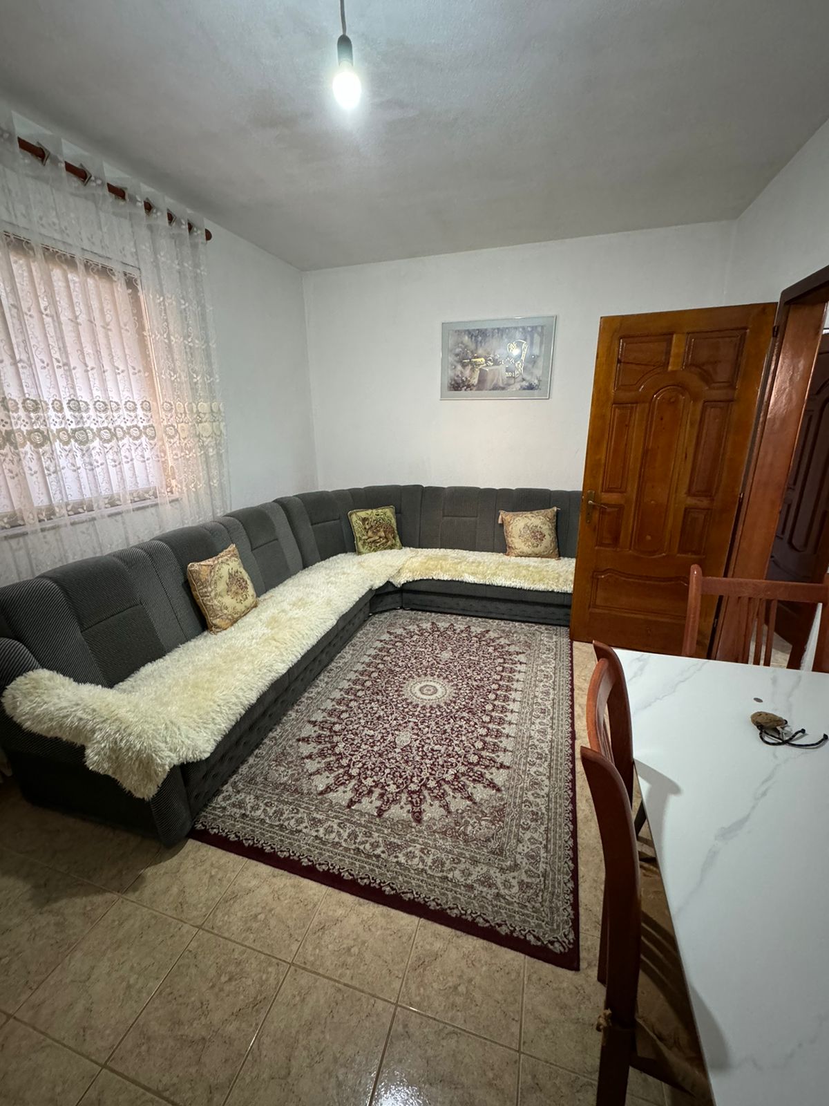 Qera | private house 2 + 1 | besa street | €400/month