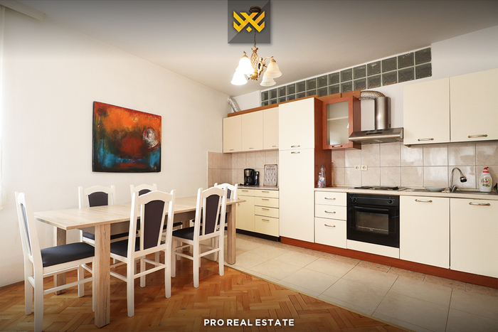 Apartamento de 98m² en venta en Aktash.