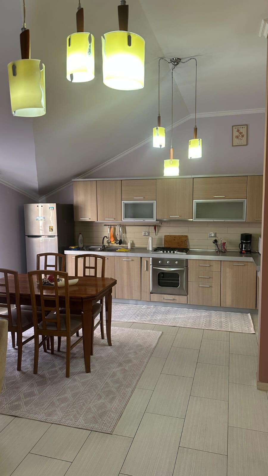 Affitto | appartamento 3 + 1 + posto auto | kristal center | 850 €/mese