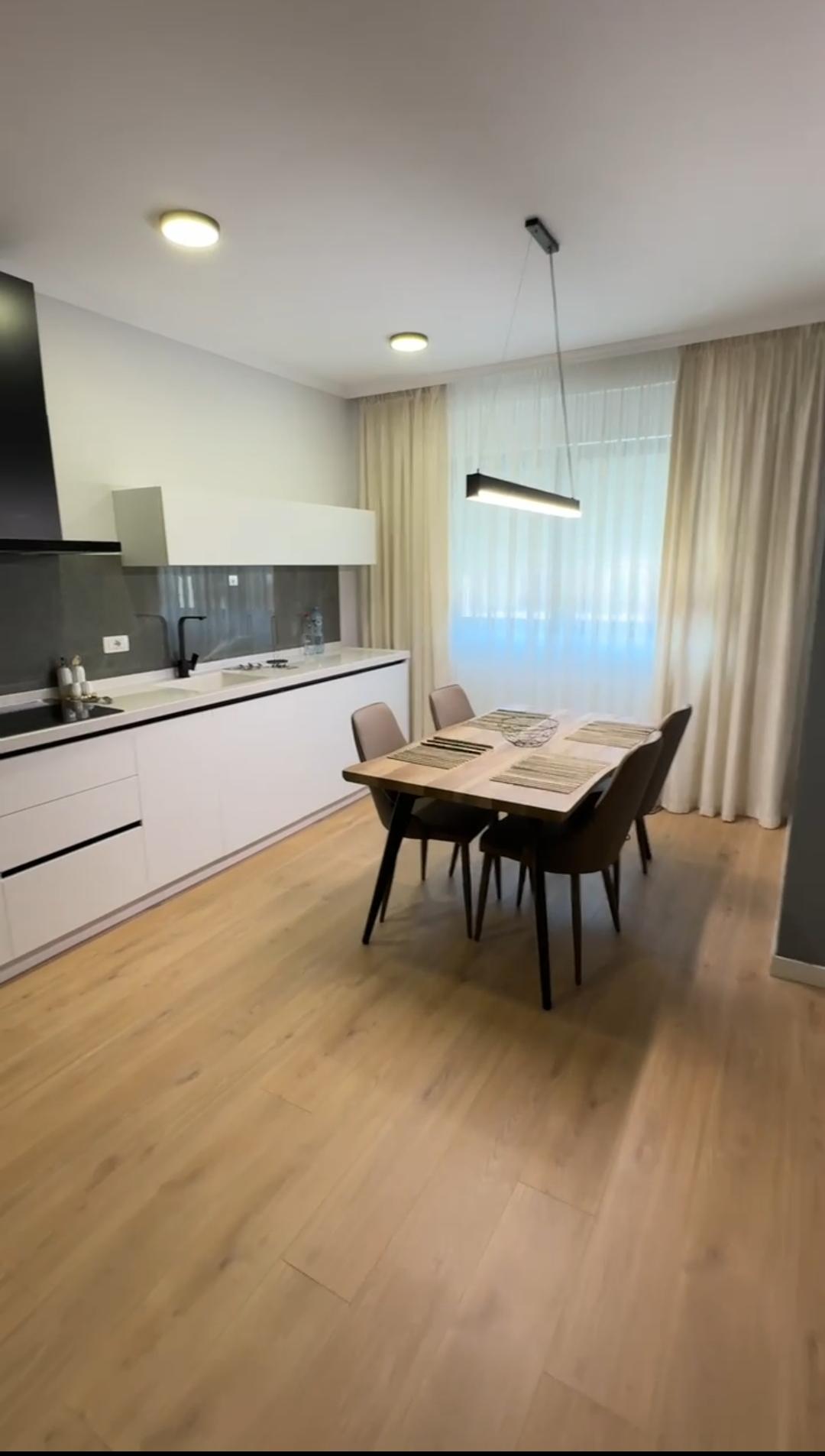Qera | apartament 2 + 1+2 | rruga e durrësit | 1500 €/muaj