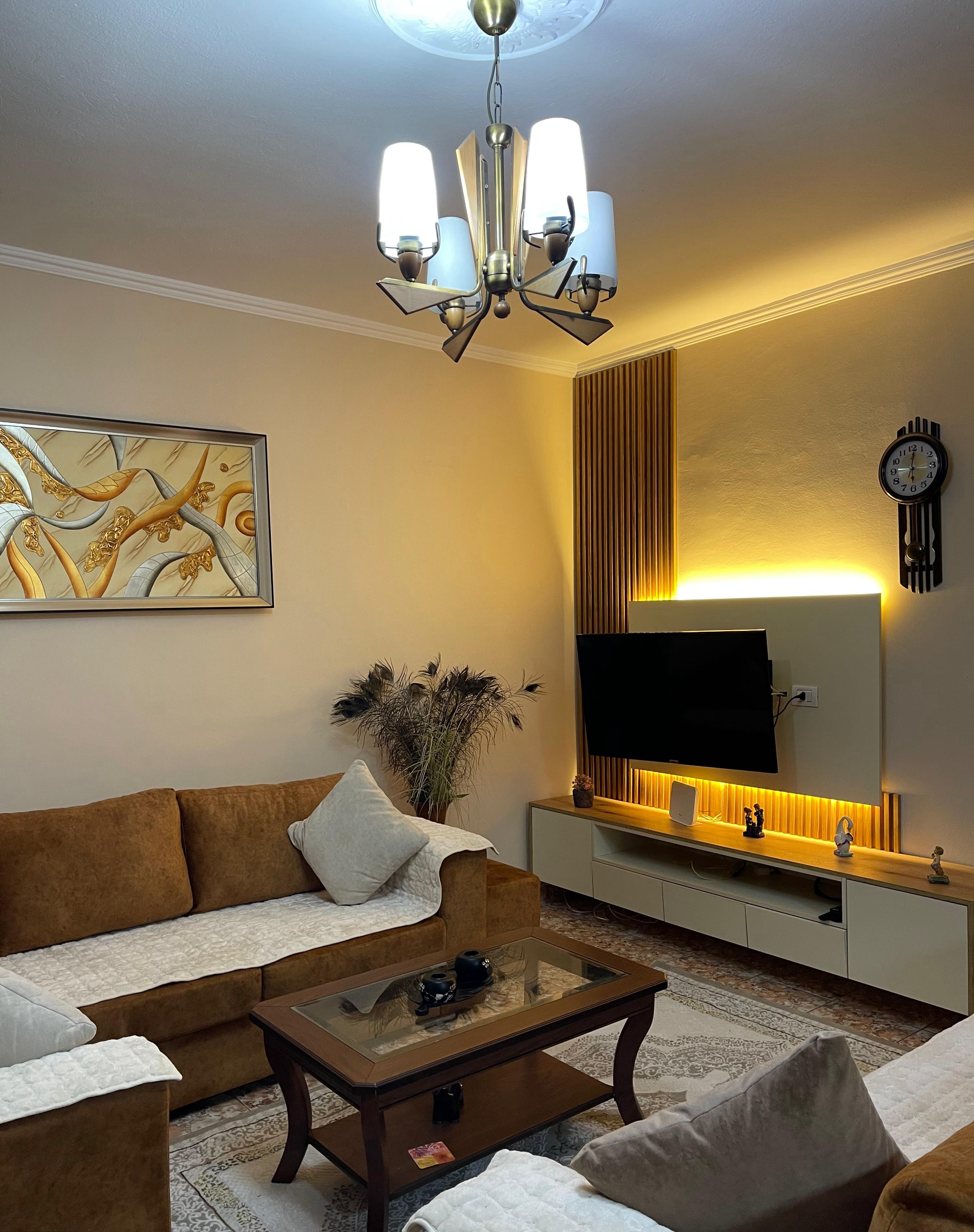 Miete | wohnung 2 + 1+2 badezimmer | don bosko | 600 €/monat