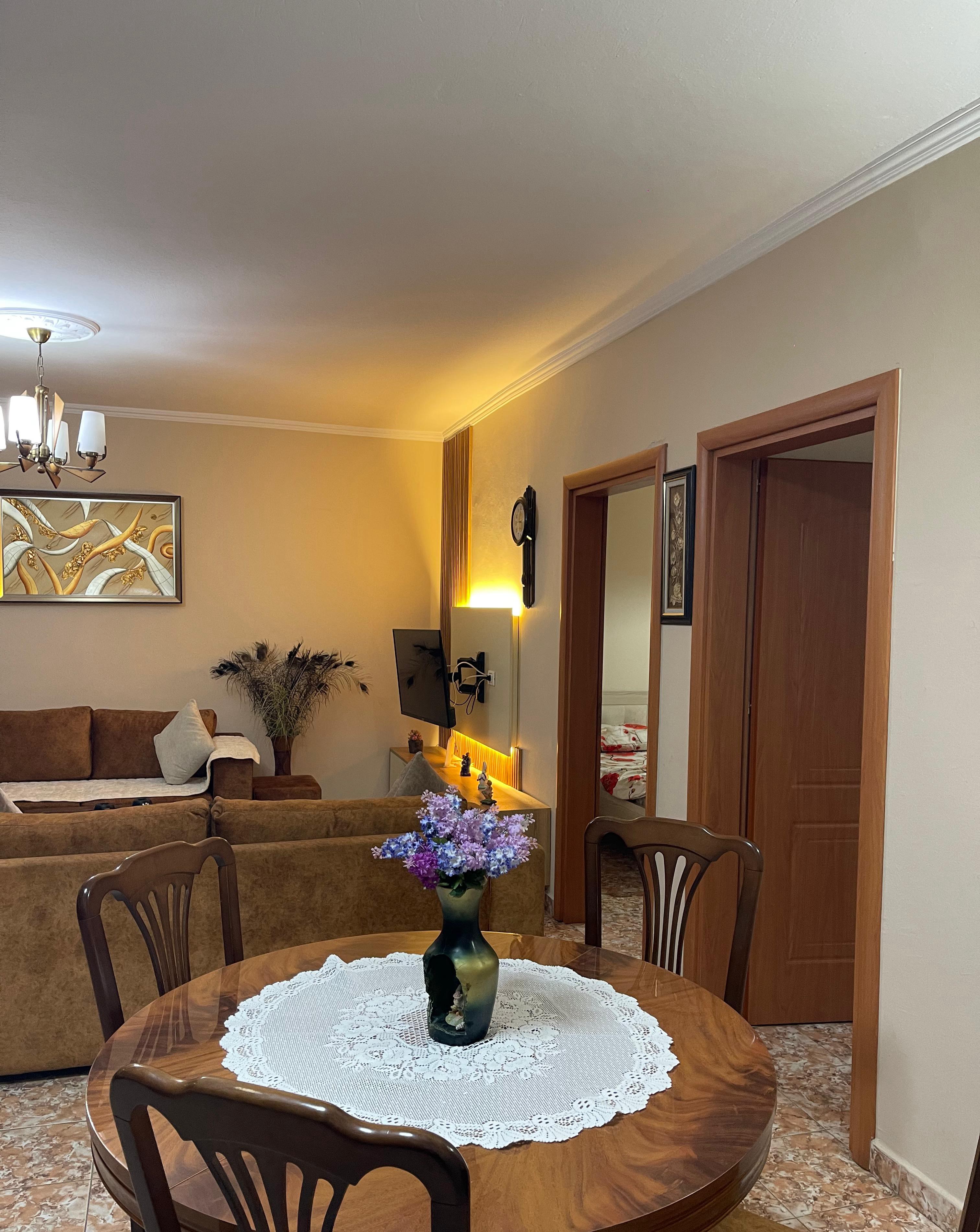 Miete | wohnung 2 + 1+2 badezimmer | don bosko | 600 €/monat (3)