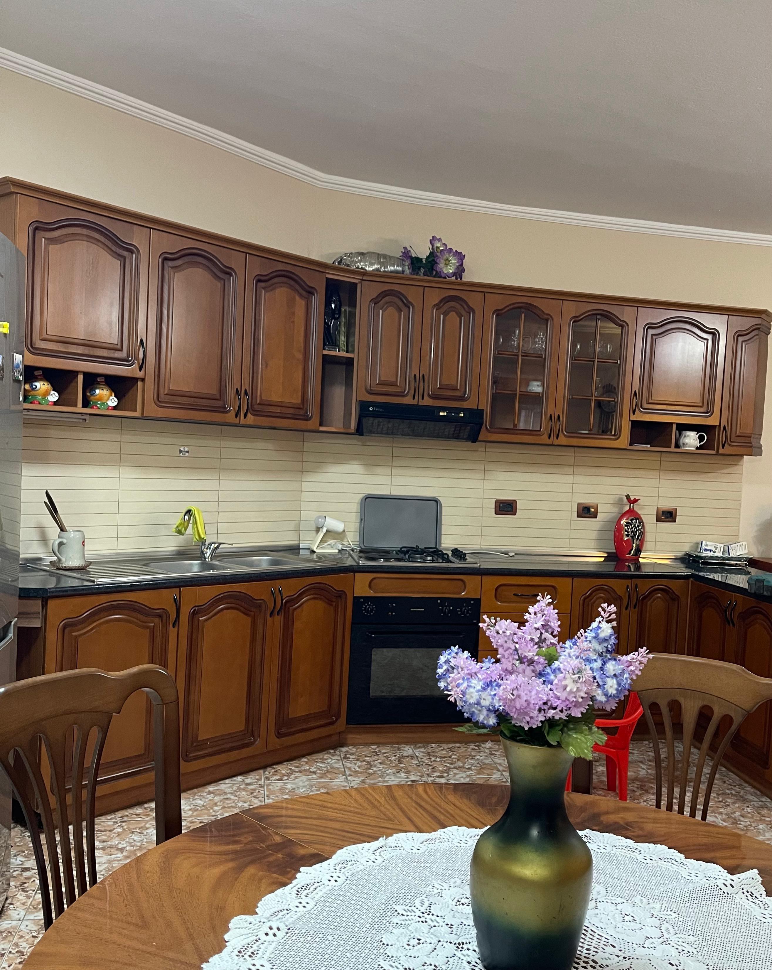 Miete | wohnung 2 + 1+2 badezimmer | don bosko | 600 €/monat (5)