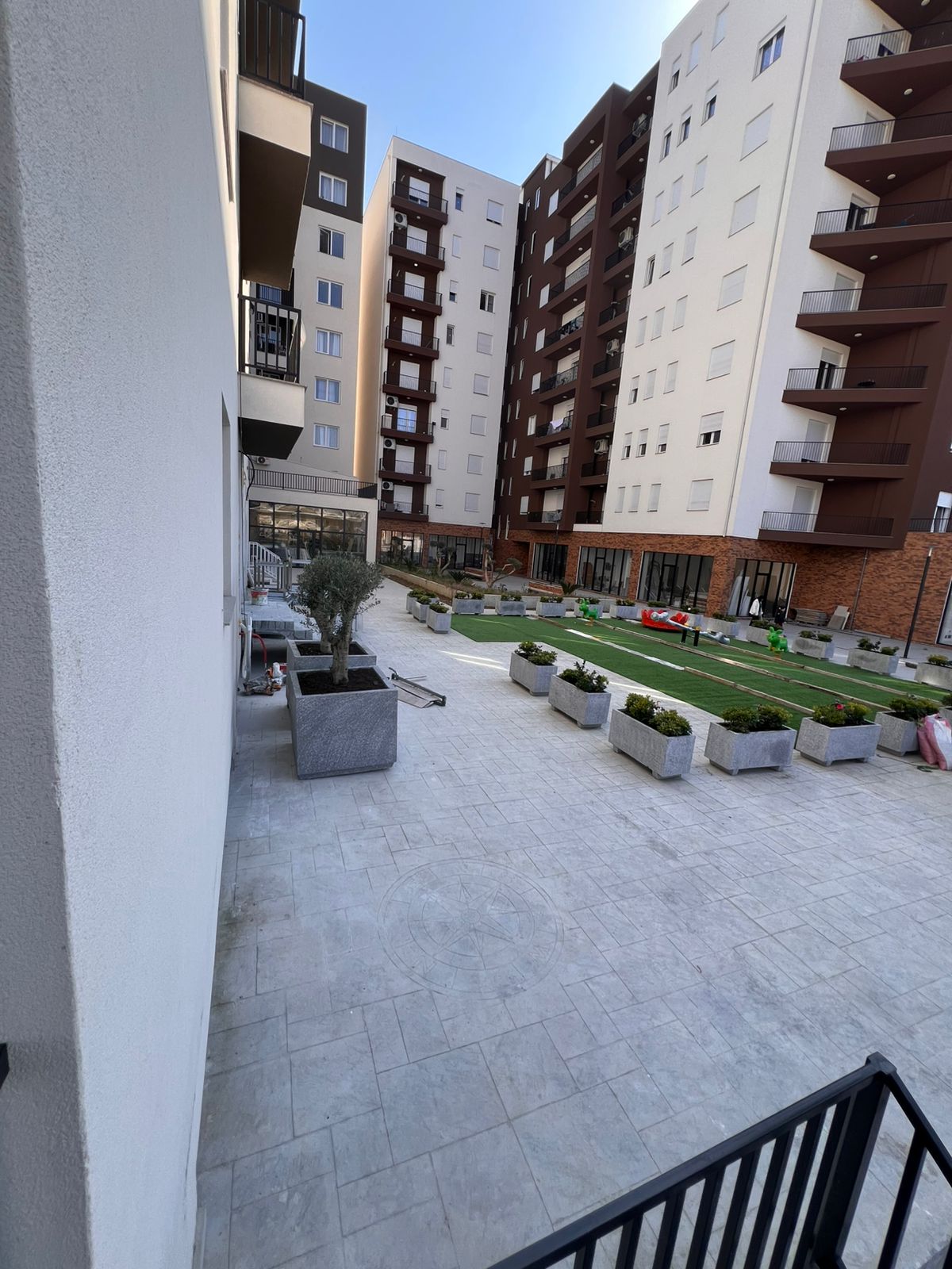 Qera | business space | kamez | €350/month (6)