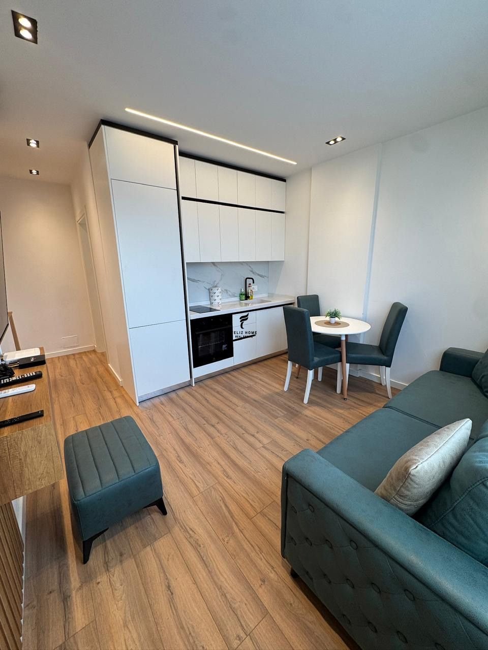 Apartment zu mieten 1+1 kavajes strasse 650 euro