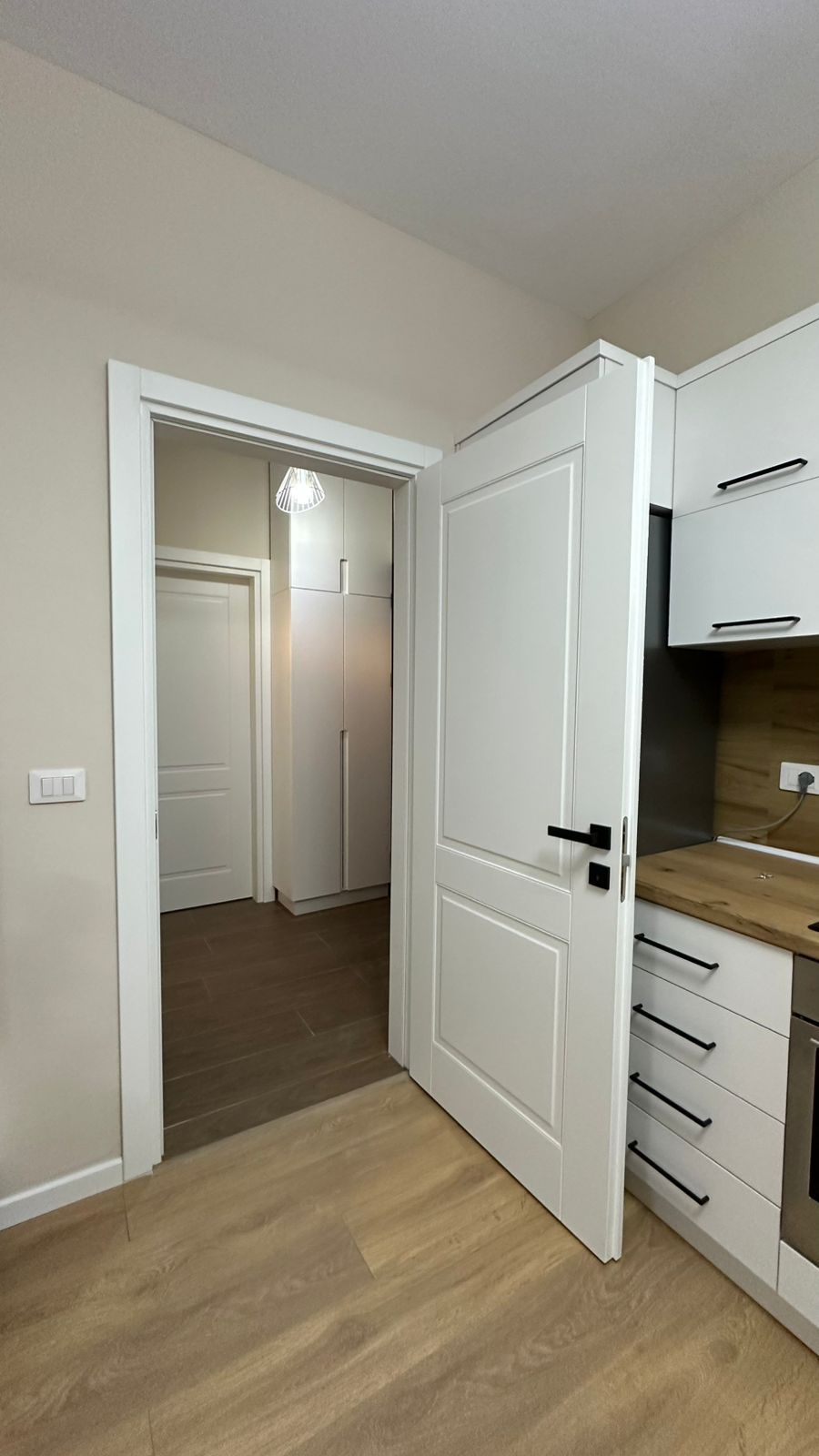 Miete | wohnung 1 + 1 + parkplatz | rruga 5 maji | 550 €/monat