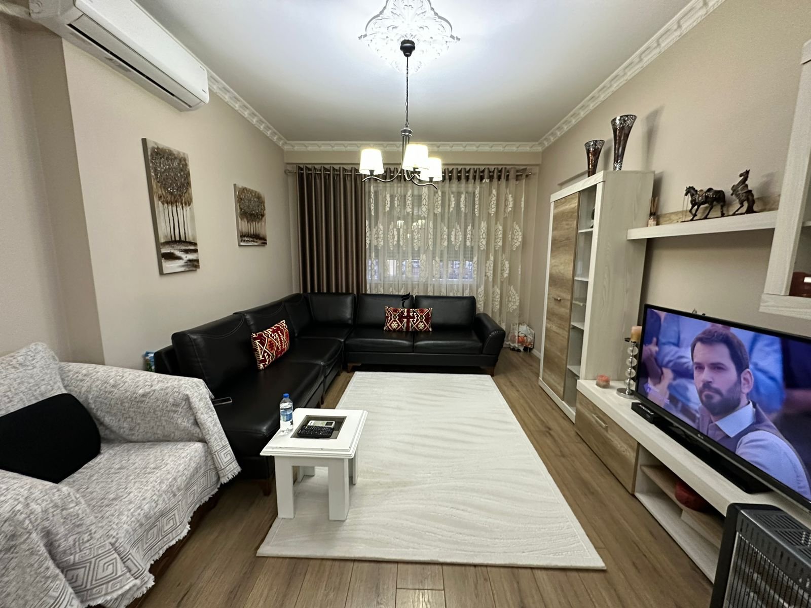 Appartement 2+1 ne shitje ne pazar i ri 320.000 euro