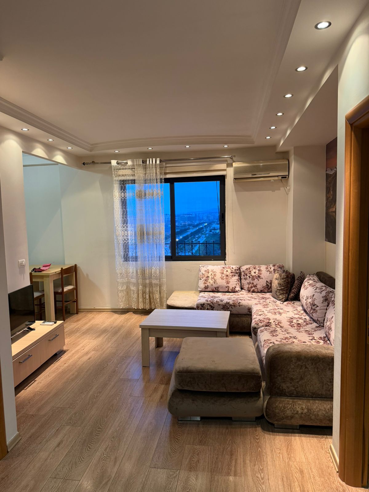 Miete | wohnung 2 + 1 | rruga karl gega | 550 €/monat (2)