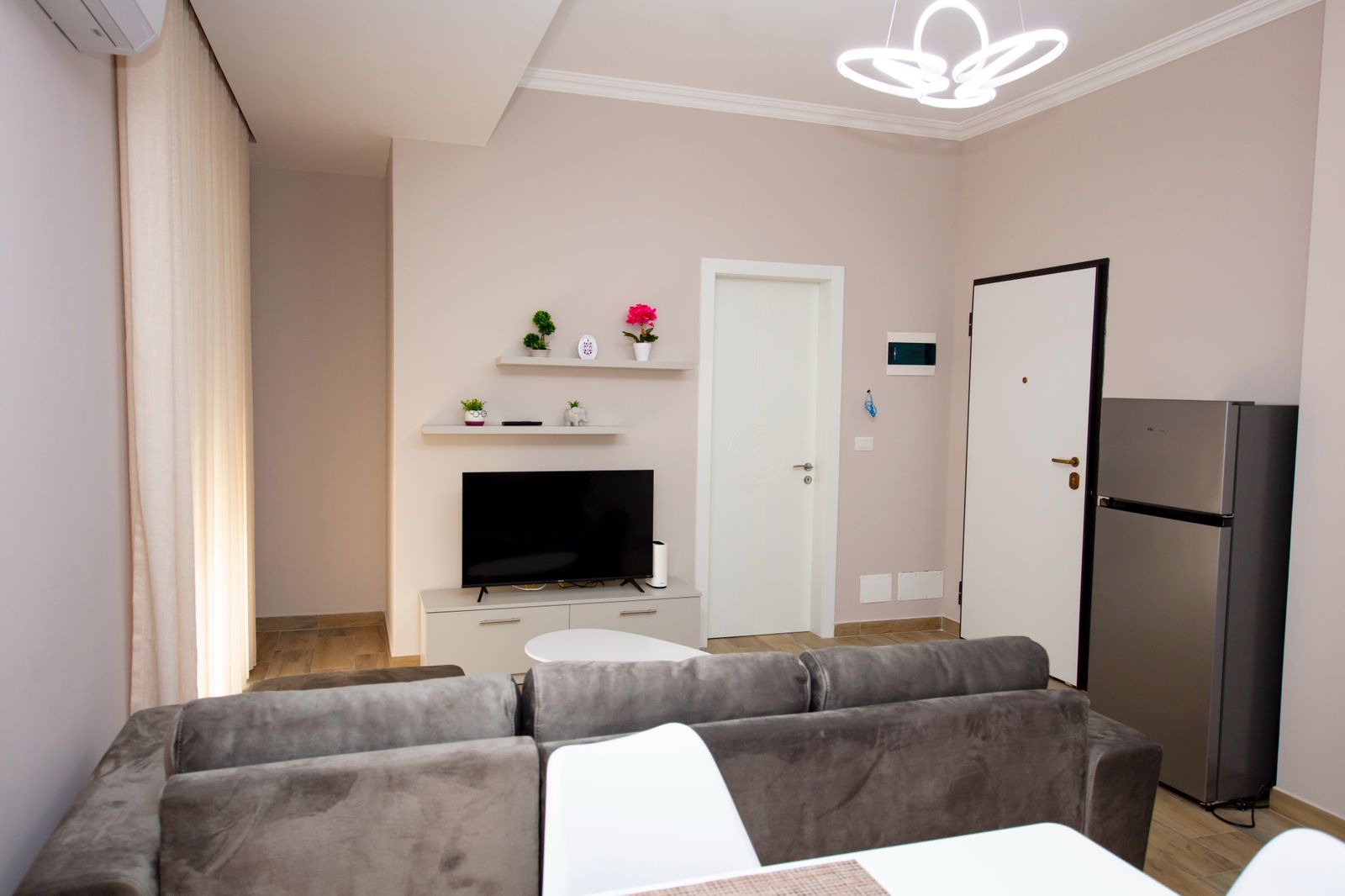 Qera | apartament 1 + 1 | medreseja | 600 €/muaj (7)