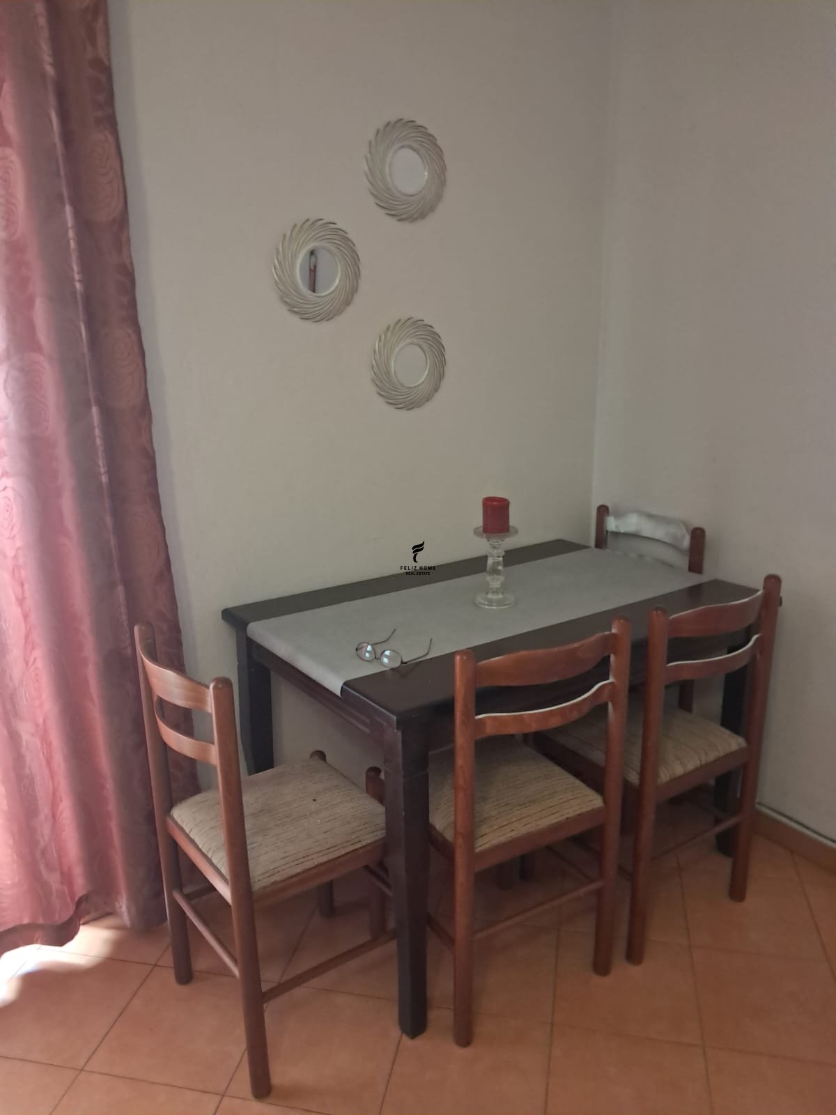 Appartement à louer 1+1 rue d'Elbasan 550 euro