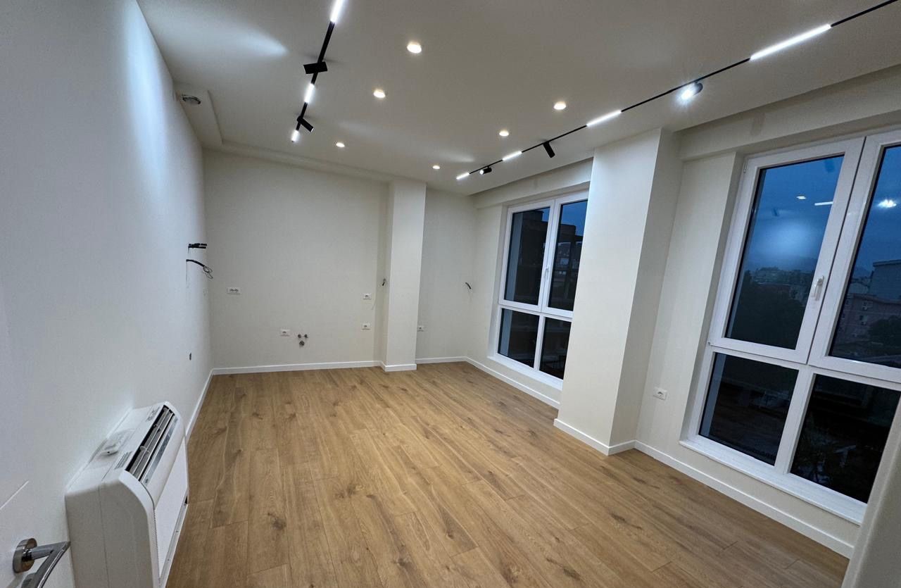 Qera | business premises | vasil shanto | €1000/month